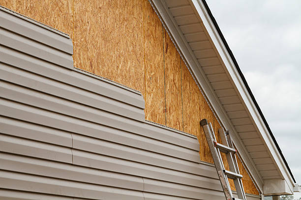 24/7 Emergency Storm Damage Siding Repair experts in Raymond, OH